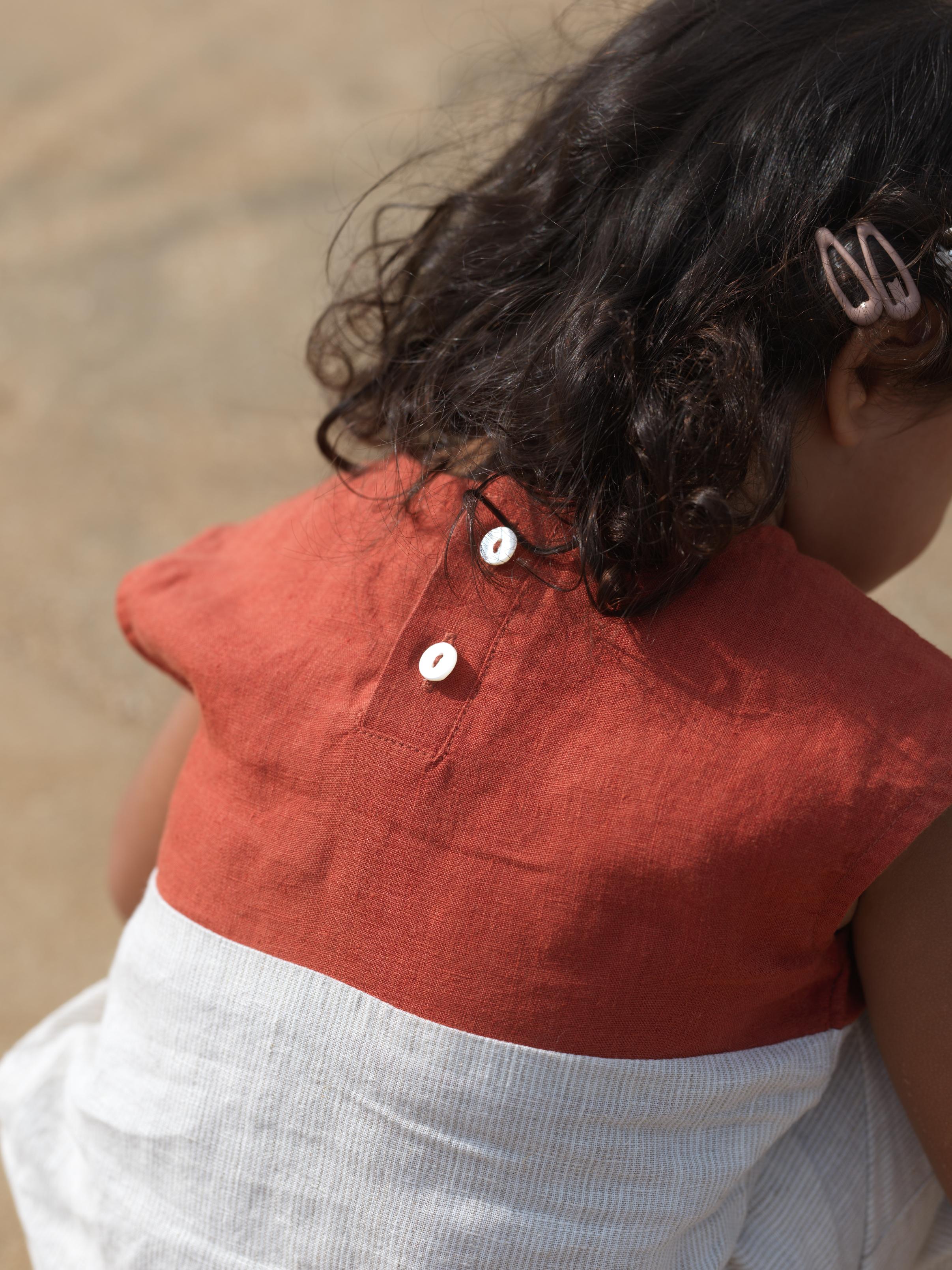 Girls Round Shoulder Co-Ord Set Chestnut / Fade Fine Stripe