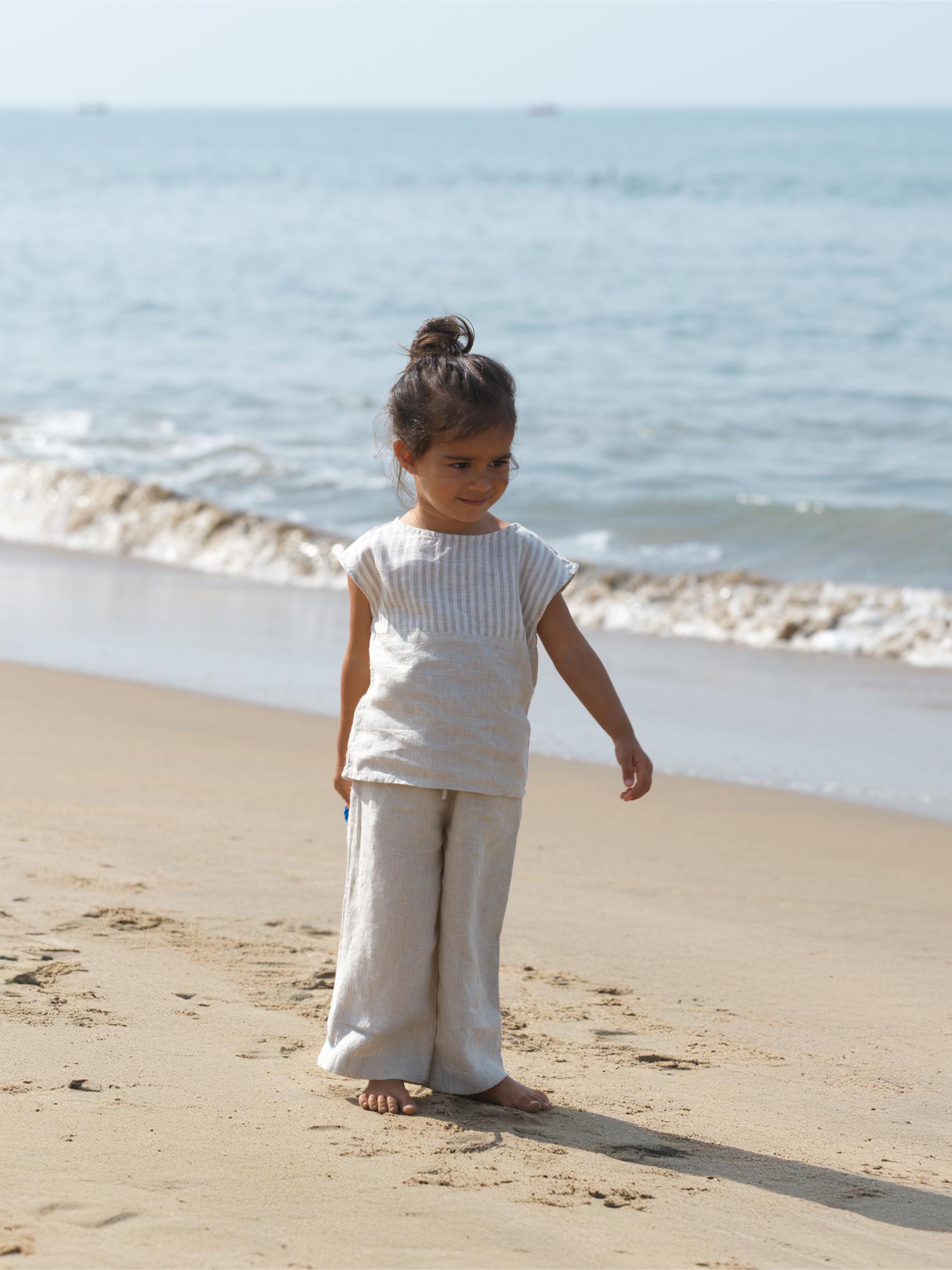 Girls Round Shoulder Co-Ord Set Beige Stripes / Cookie & Cream