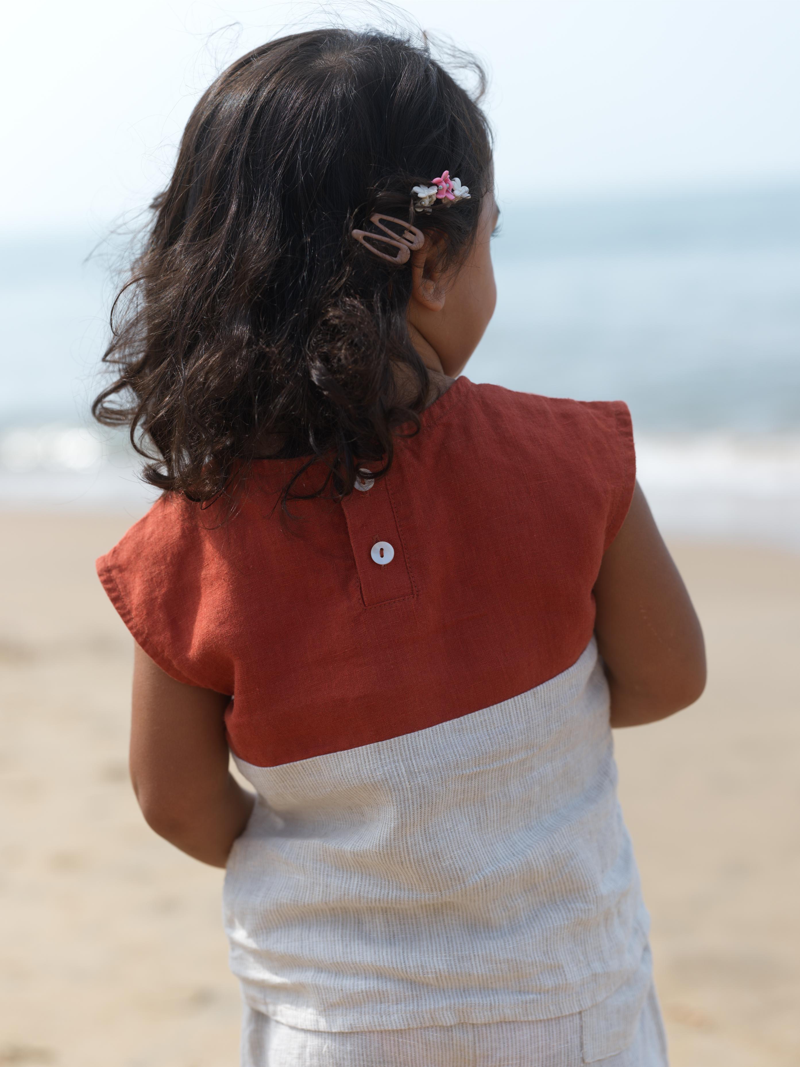 Girls Round Shoulder Co-Ord Set Chestnut / Fade Fine Stripe
