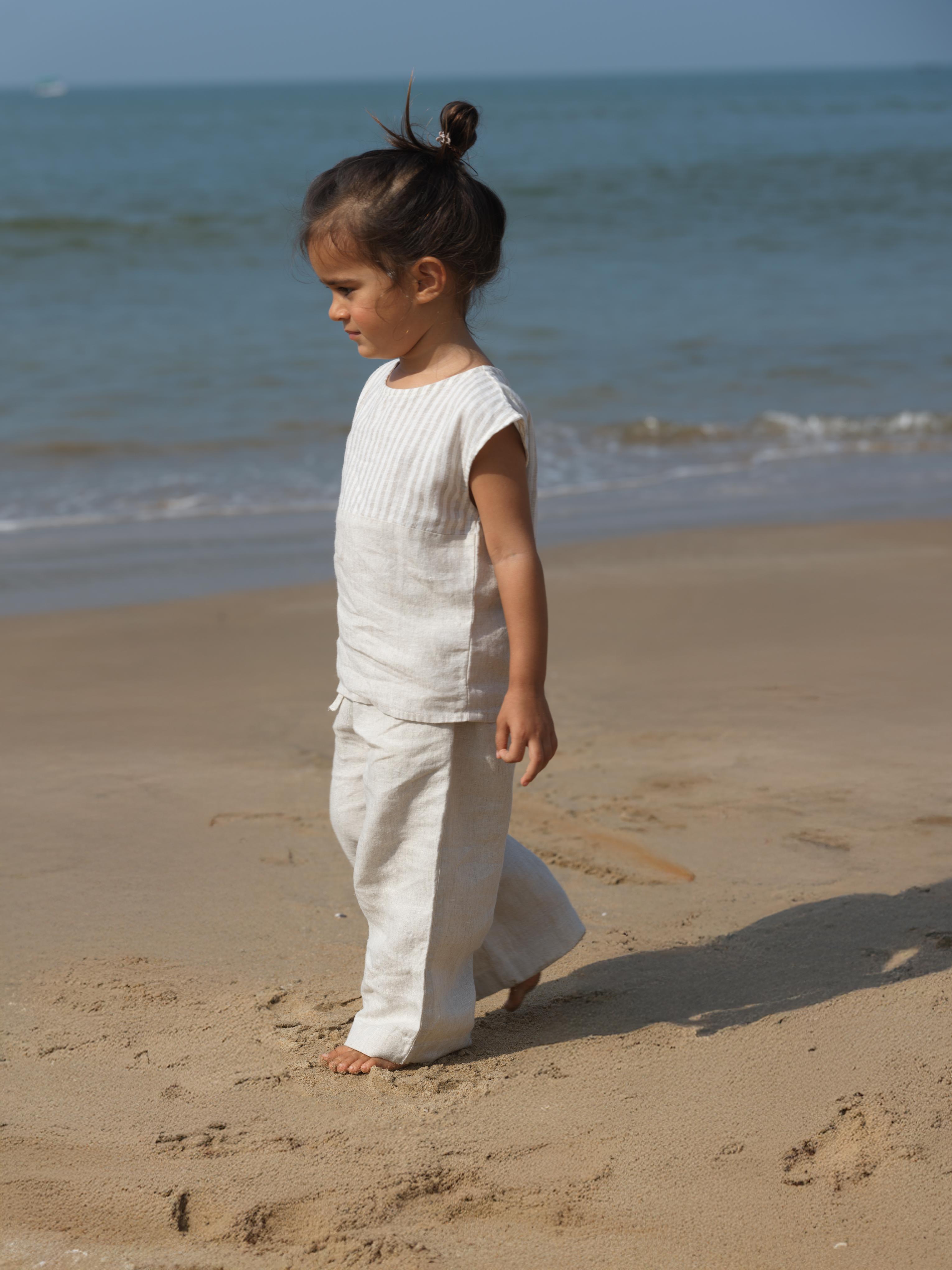 Girls Round Shoulder Co-Ord Set Beige Stripes / Cookie & Cream