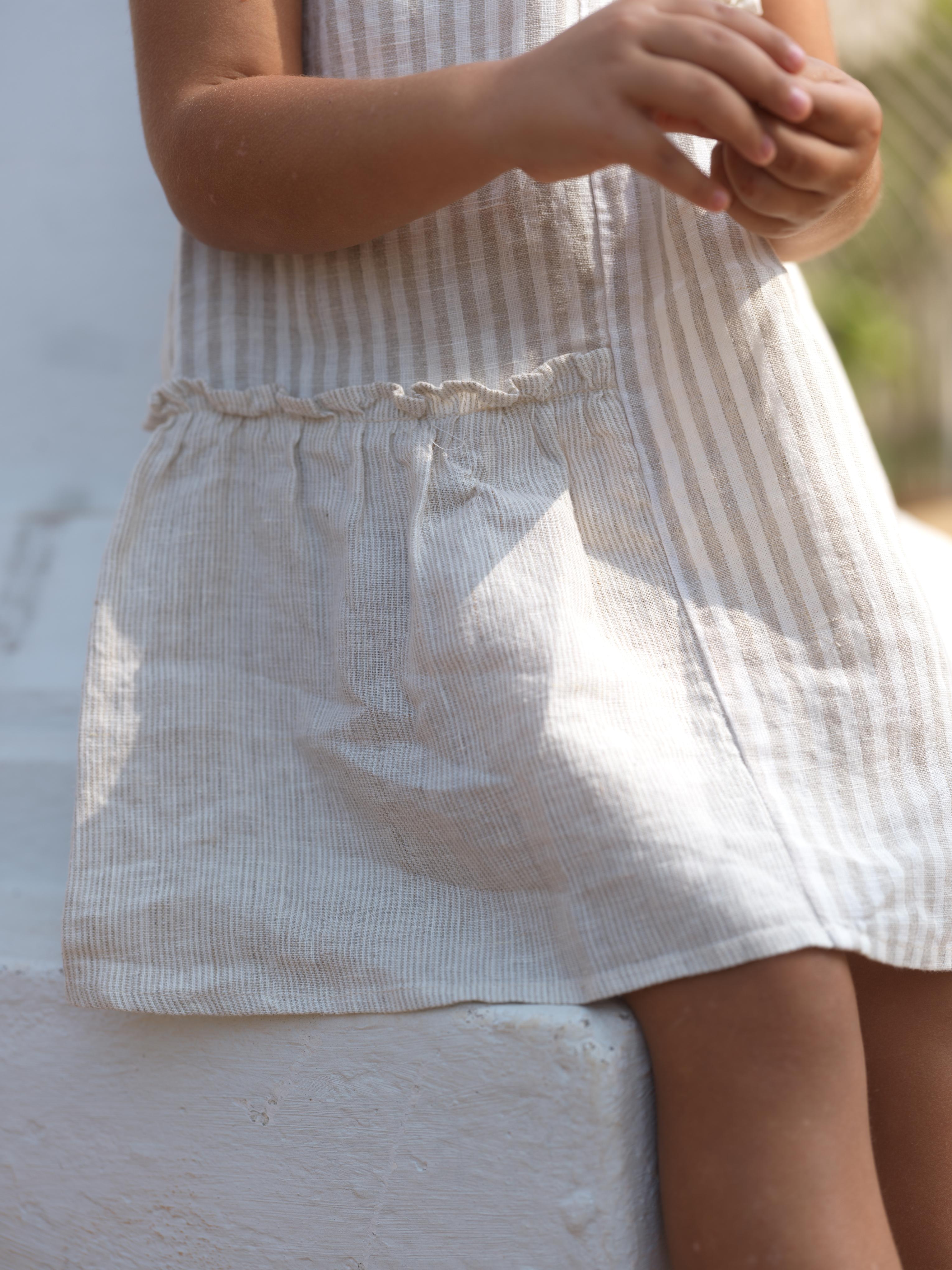 Girls Sleeveless Gathered Dress Beige Stripes / Fade Fine Stripe
