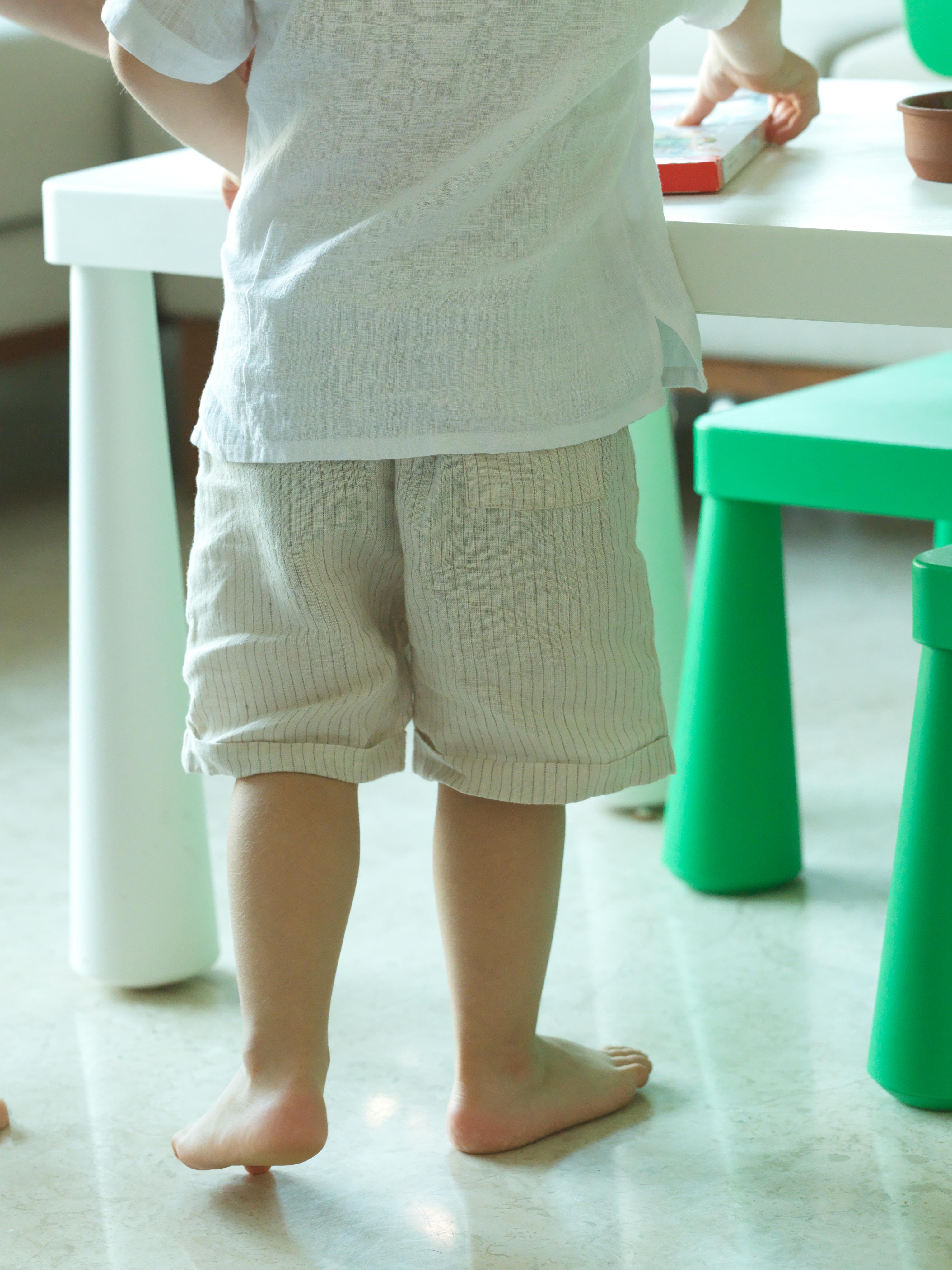 Boys Basic Shorts Beige Lines