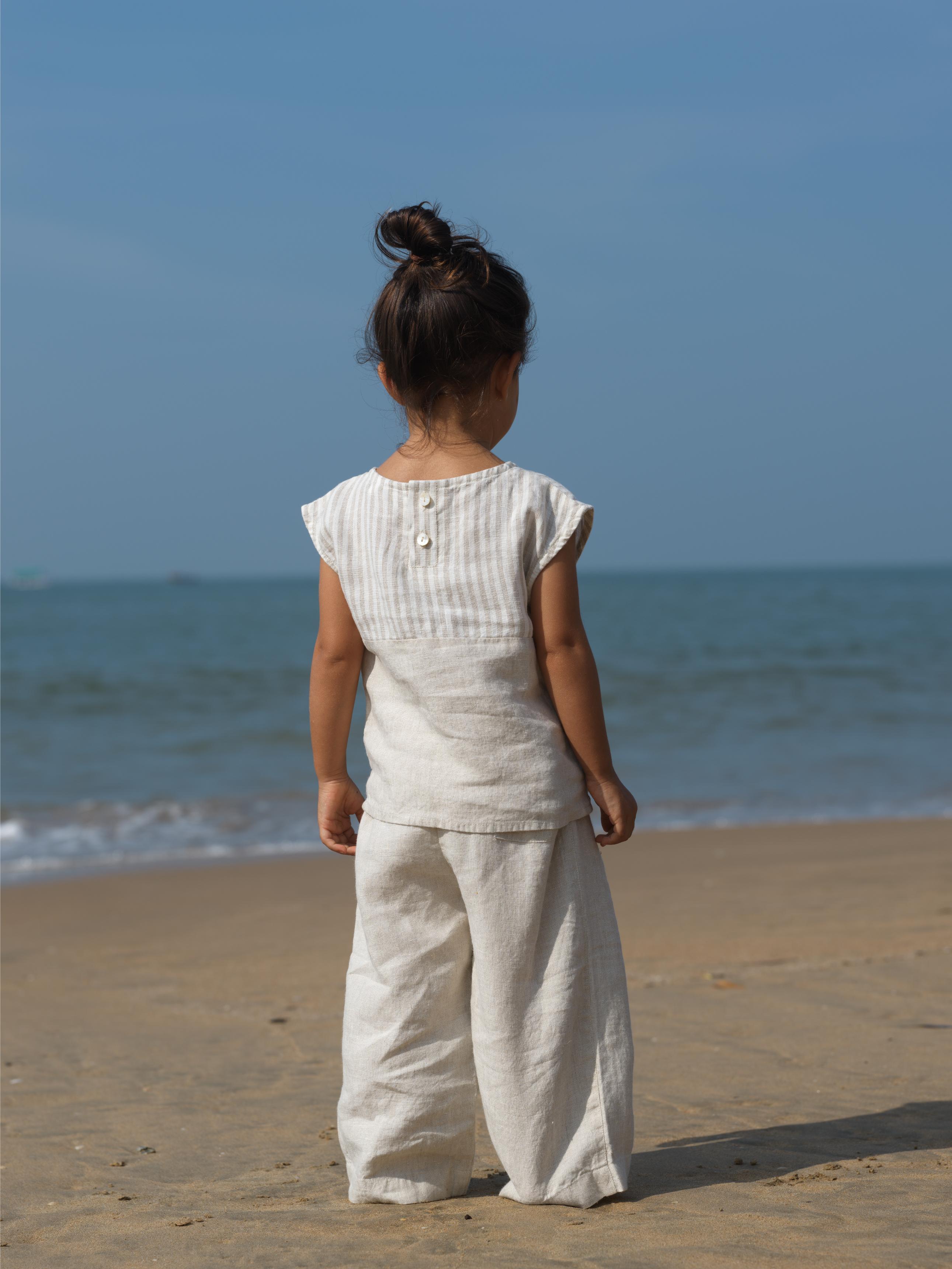 Girls Round Shoulder Co-Ord Set Beige Stripes / Cookie & Cream