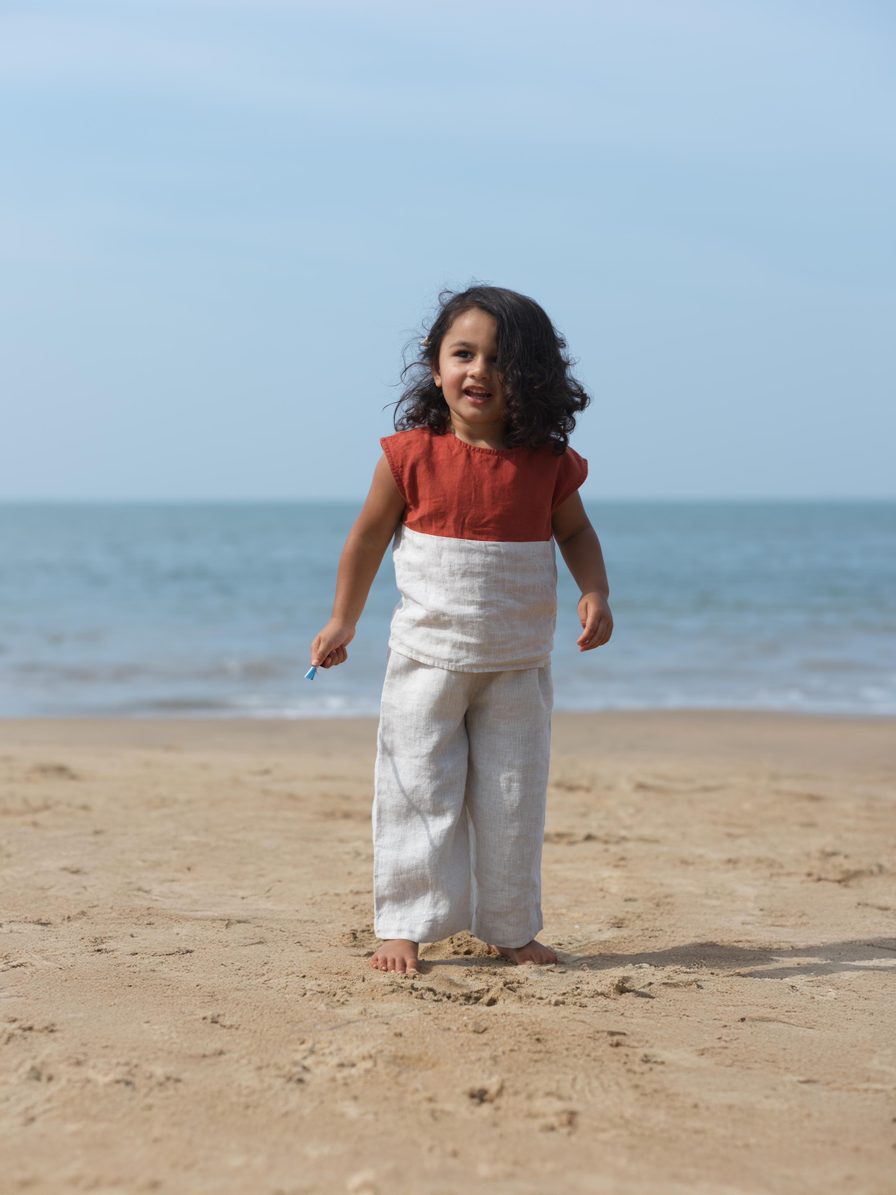 Girls Round Shoulder Co-Ord Set Chestnut / Fade Fine Stripe