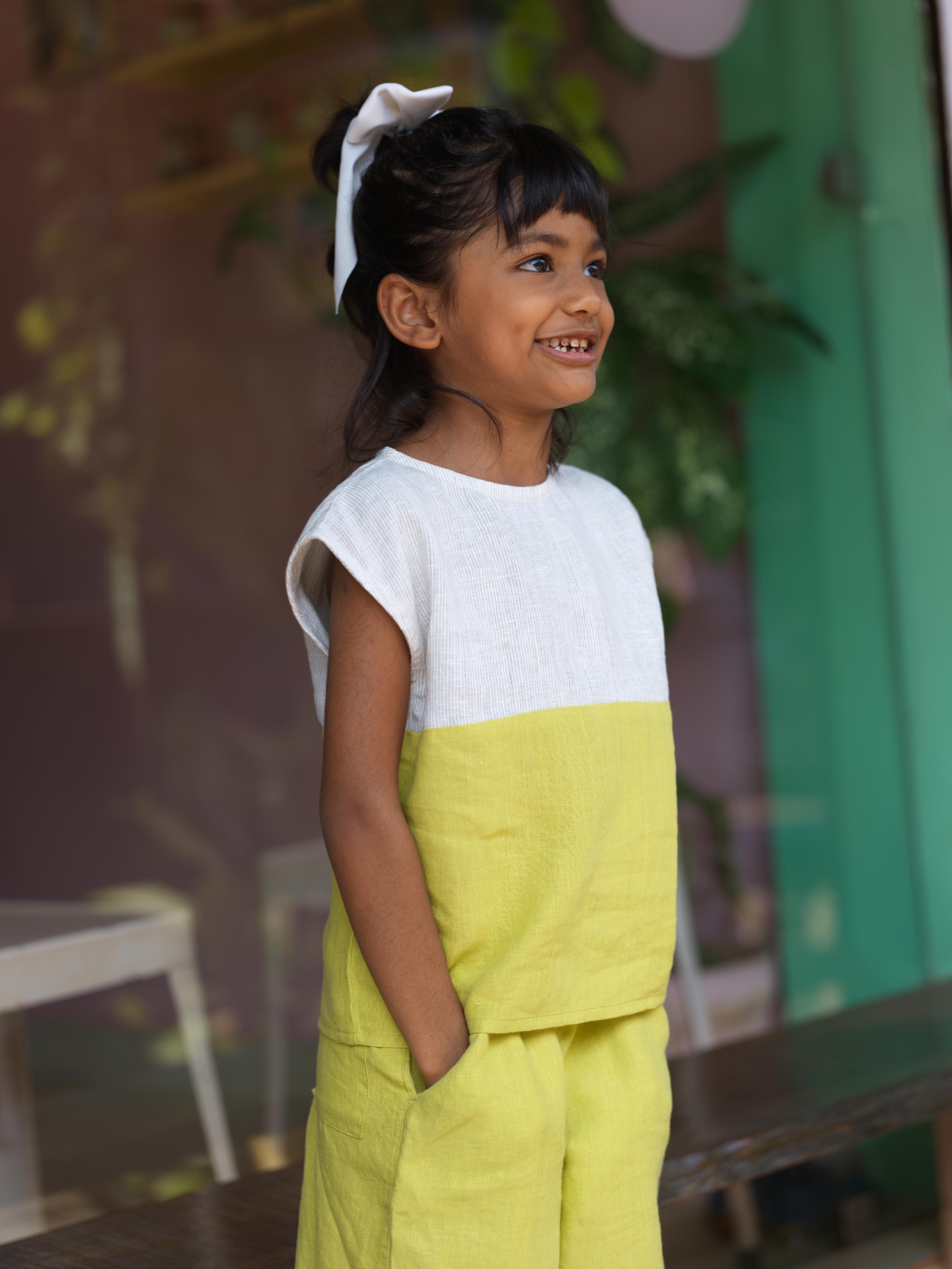 Girls Round Shoulder Co-Ord Set Lime / Fade Fine Stripe
