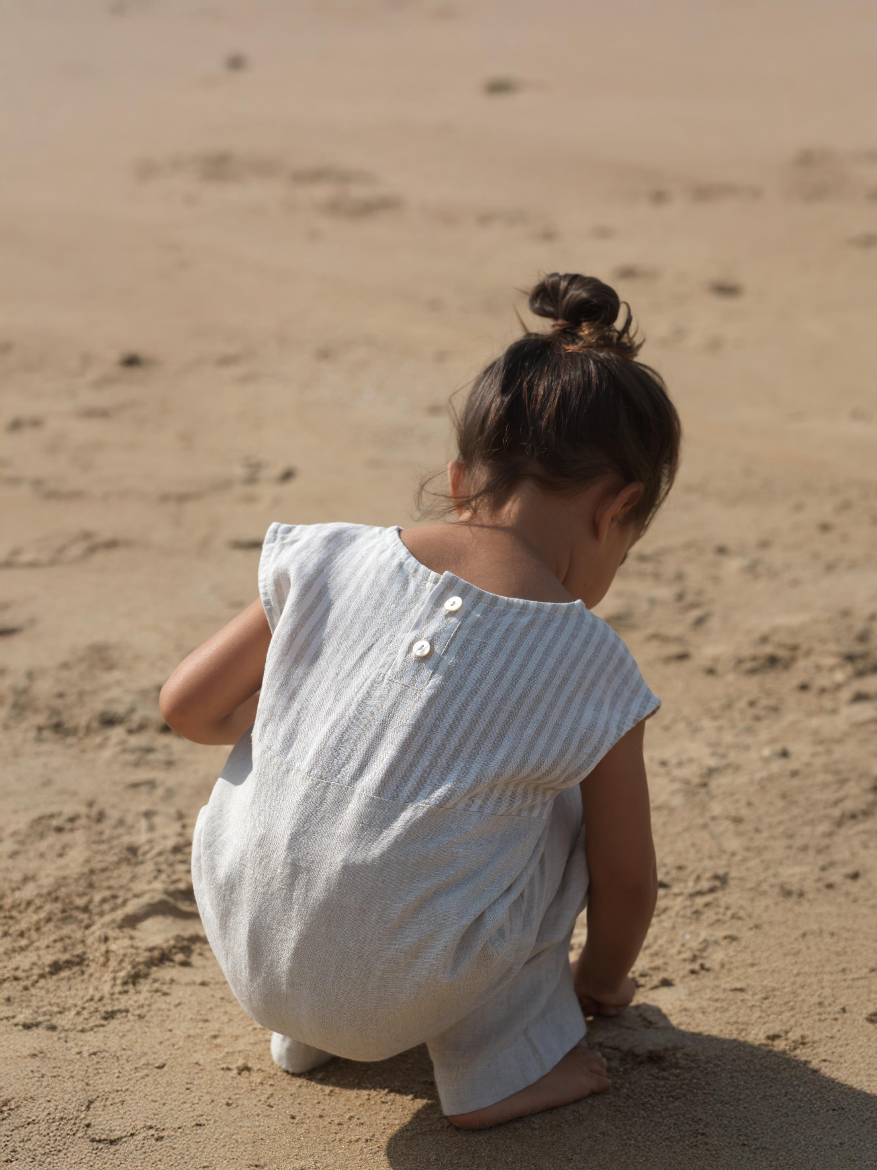 Girls Round Shoulder Co-Ord Set Beige Stripes / Cookie & Cream