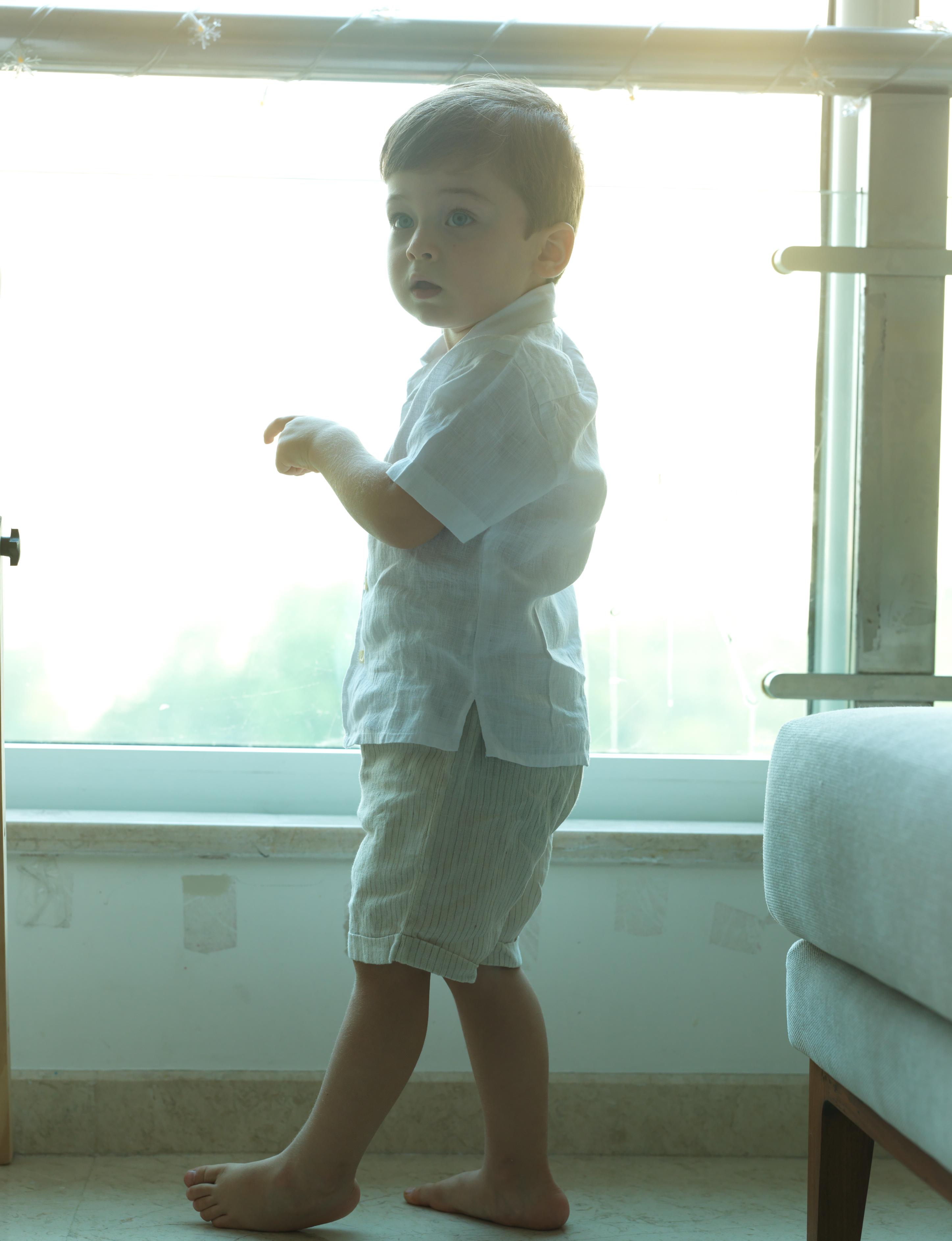 Boys Basic Shorts Beige Lines