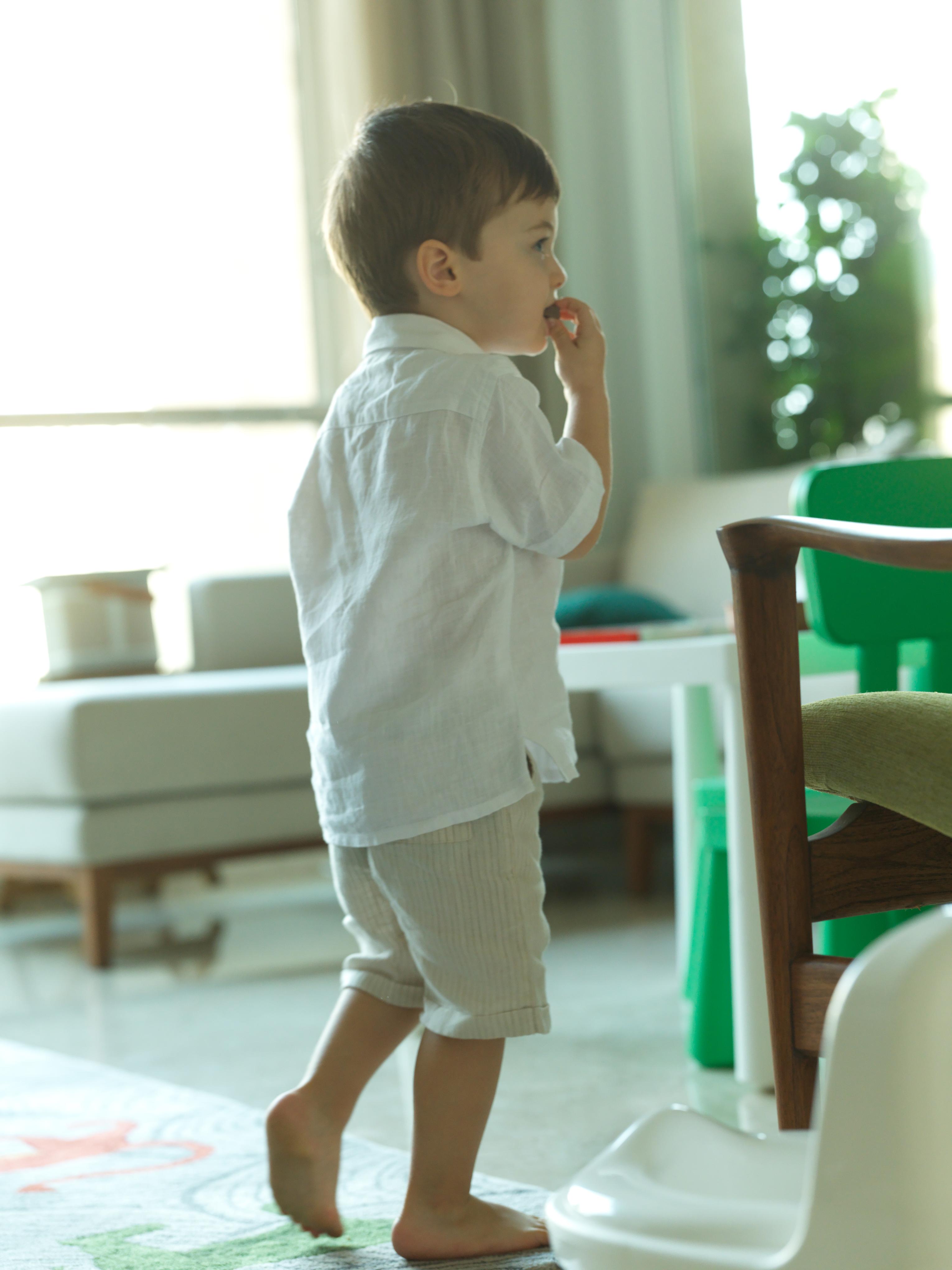 Boys Basic Shorts Beige Lines