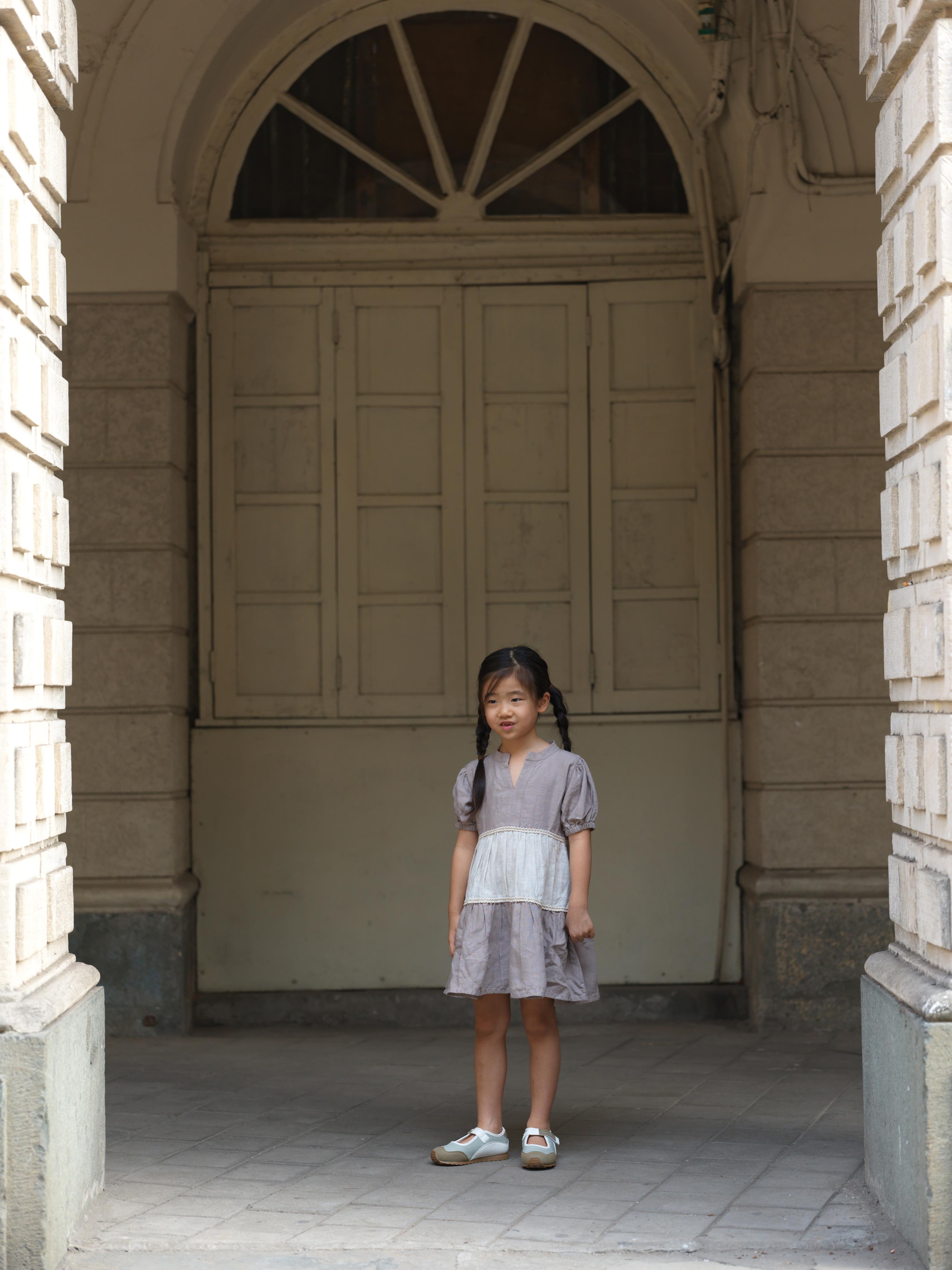 Girls 3 Tier V-Neck Dress Fade Fine Stripe / Almond Beige
