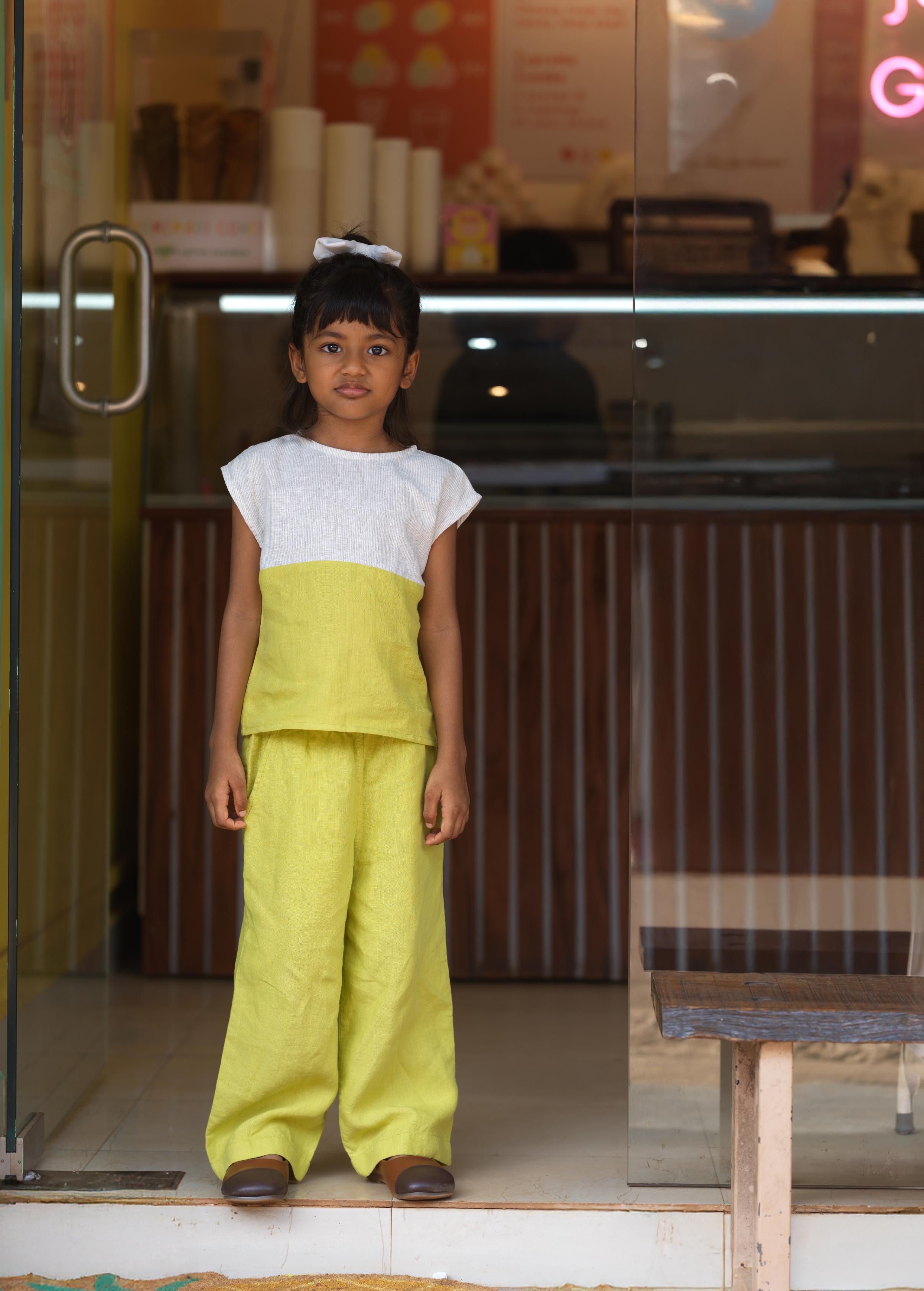 Girls Round Shoulder Co-Ord Set Lime / Fade Fine Stripe