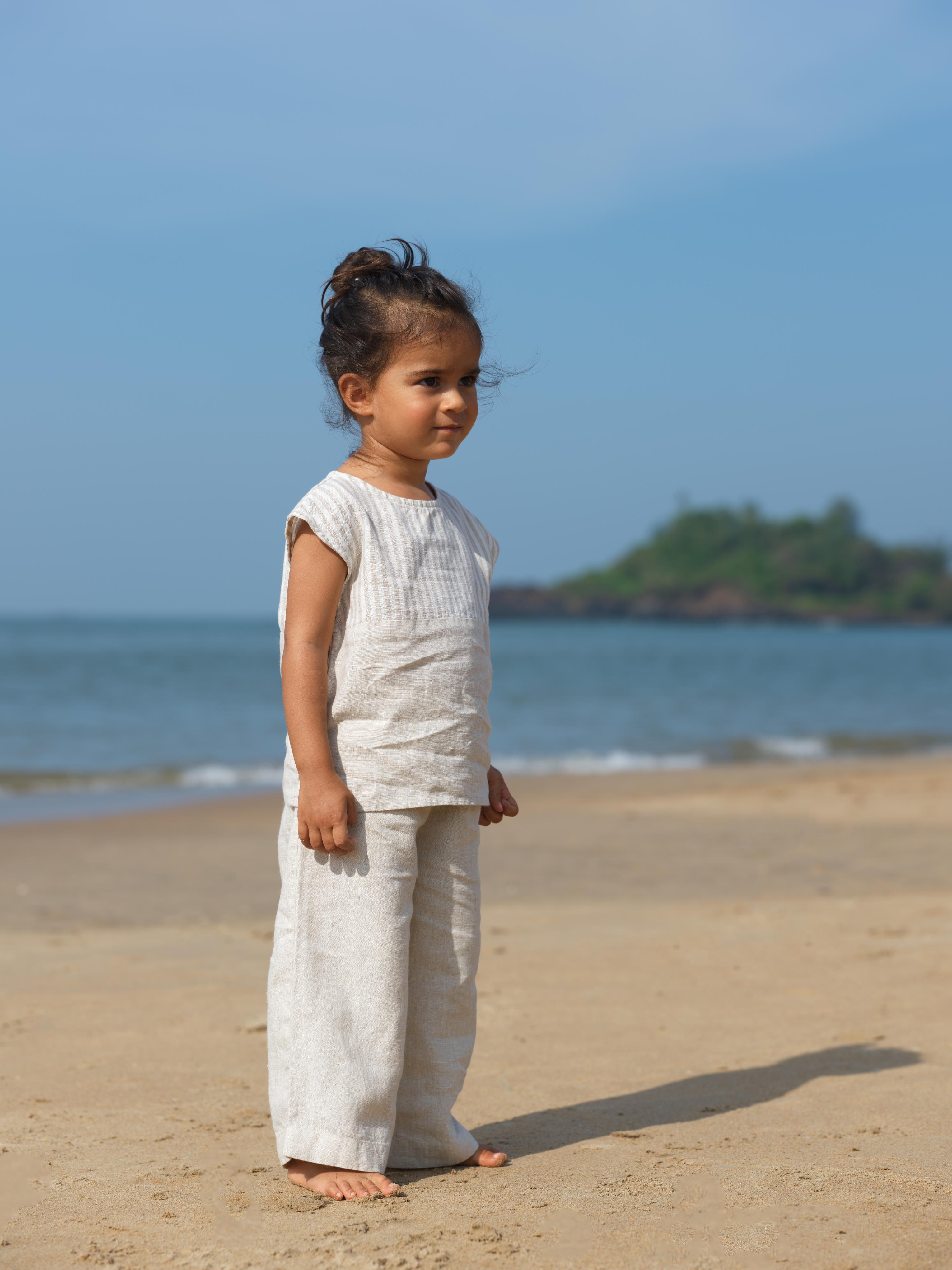 Girls Round Shoulder Co-Ord Set Beige Stripes / Cookie & Cream