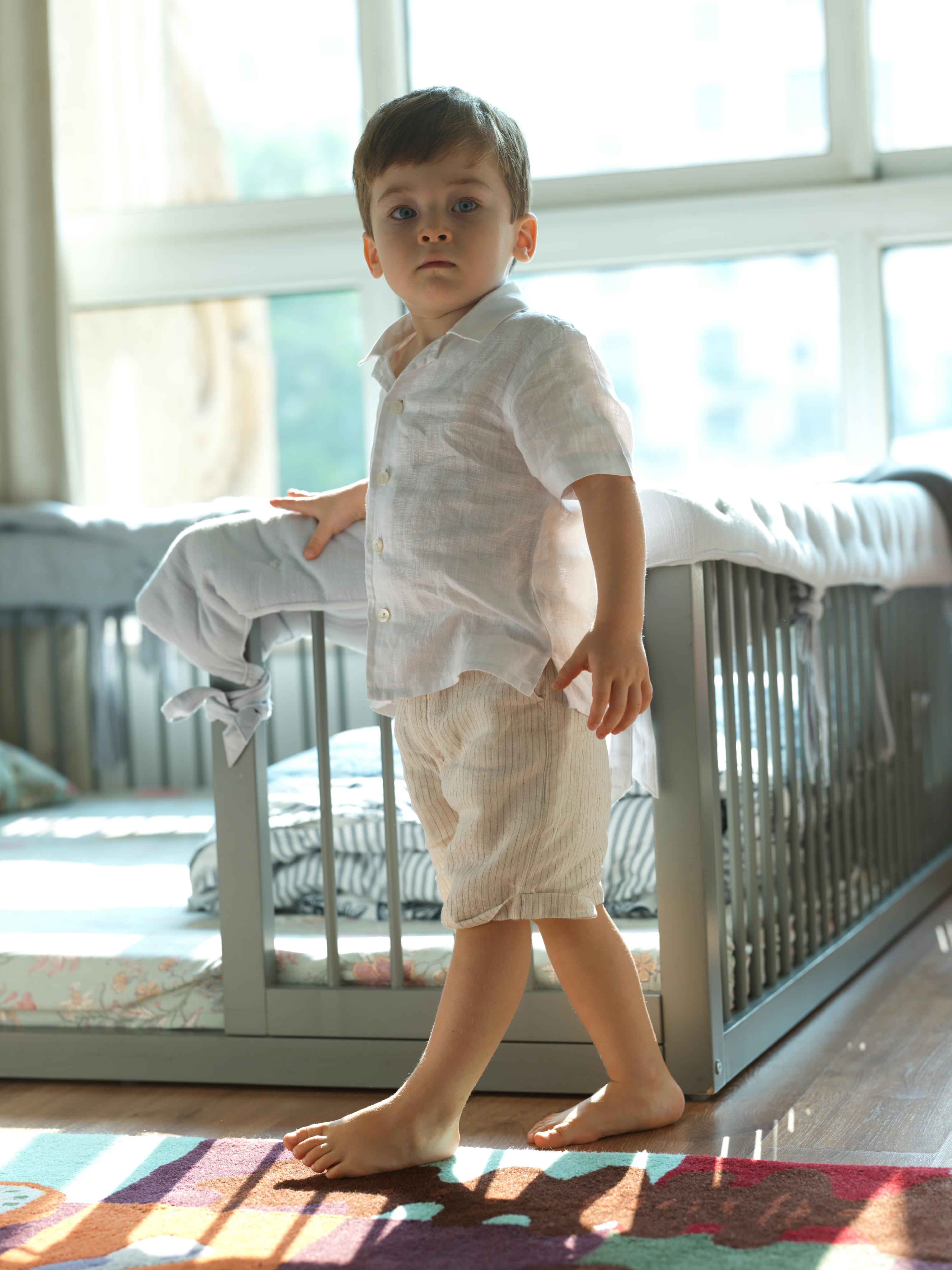 Boys Basic Shorts Beige Lines