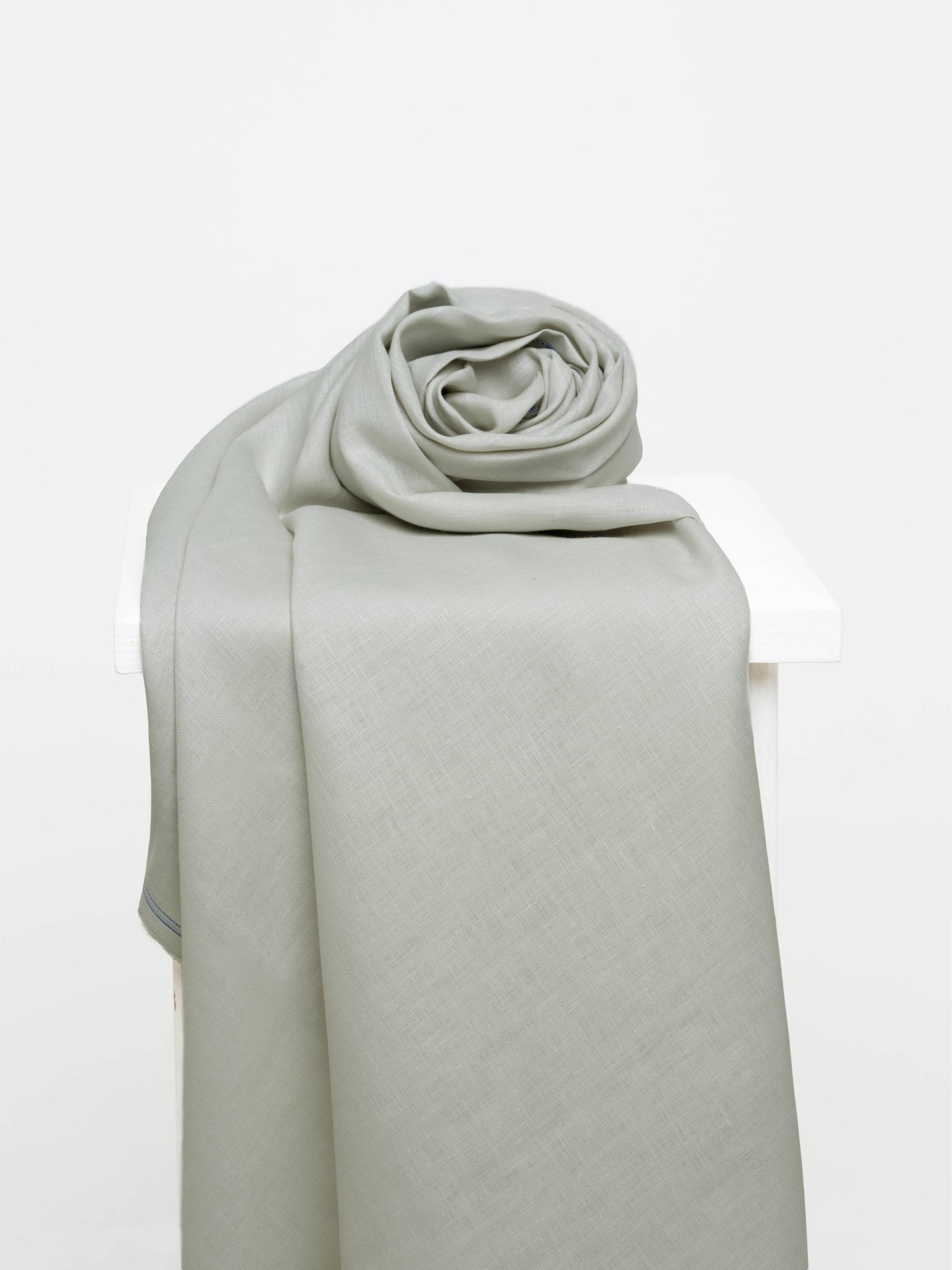 LIGHT GREY 60 lea x 60 lea count