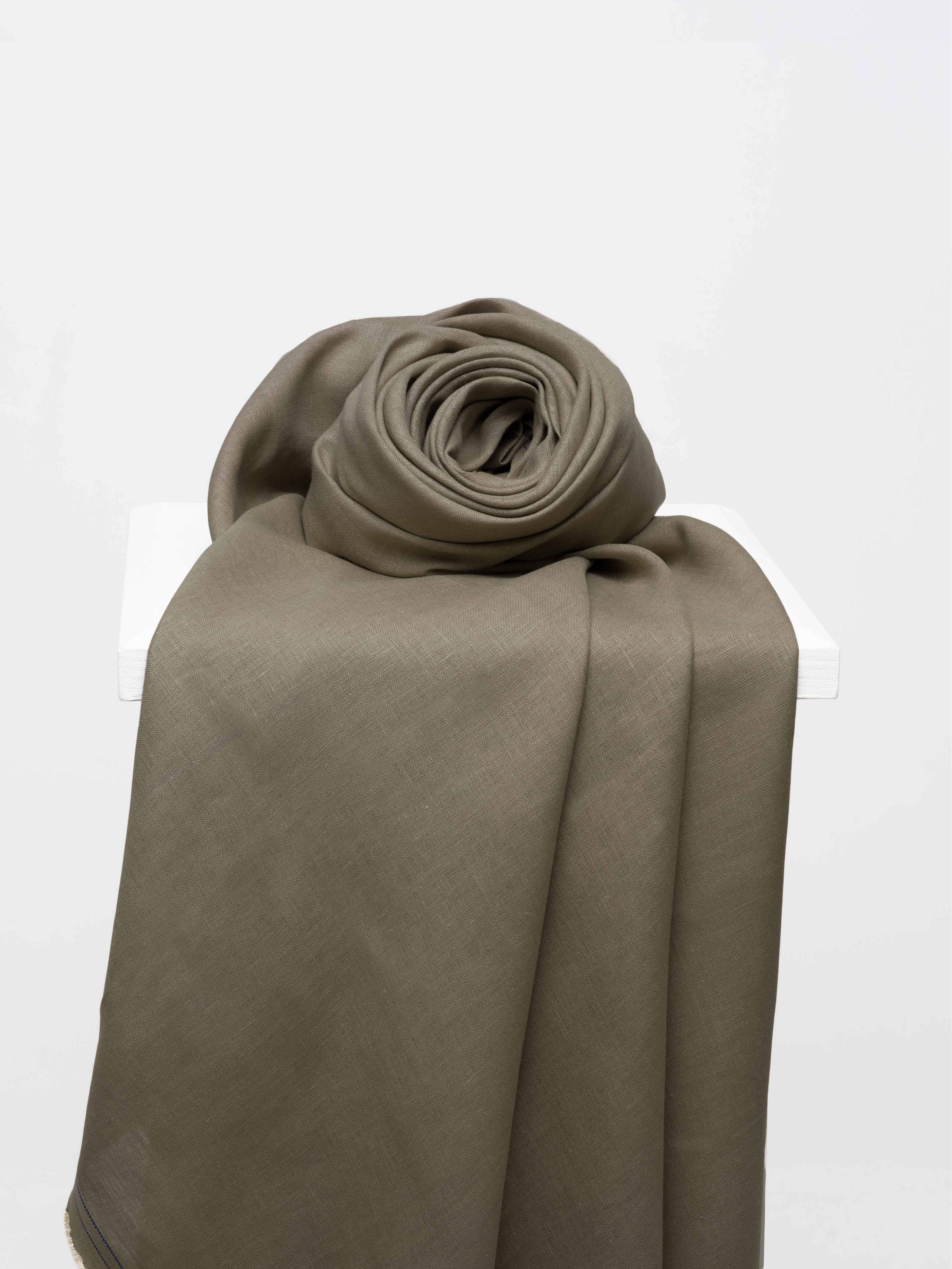 PALE KHAKI 40 lea x 40 lea count