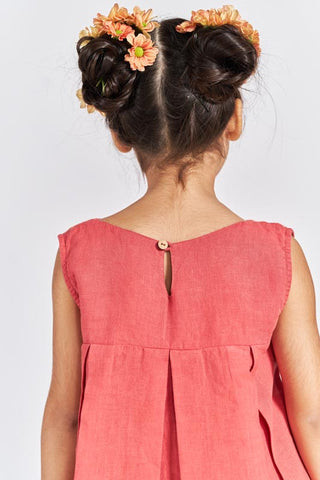 Red Box Pleated Kurta Set - Chi Linen