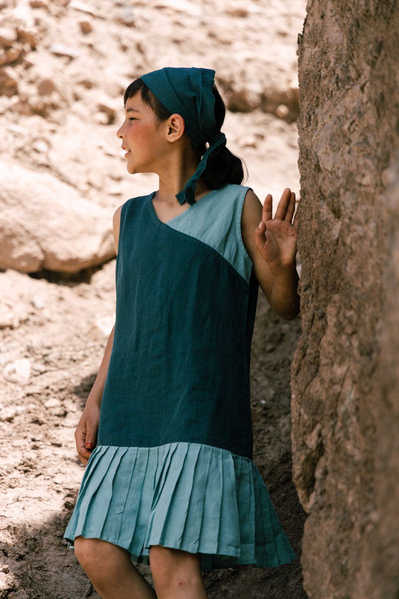 Fan pleated frock - Chi Linen