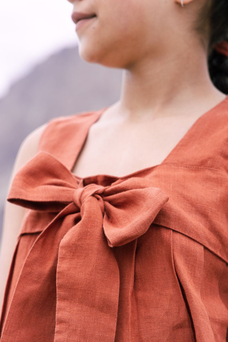 Front bow tie top - Chi Linen