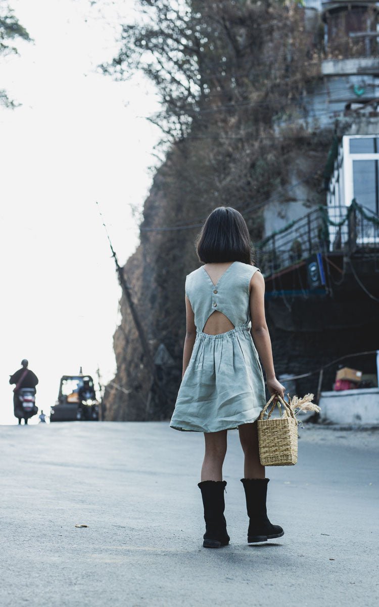 Two buttoned back opening frock - Chi Linen